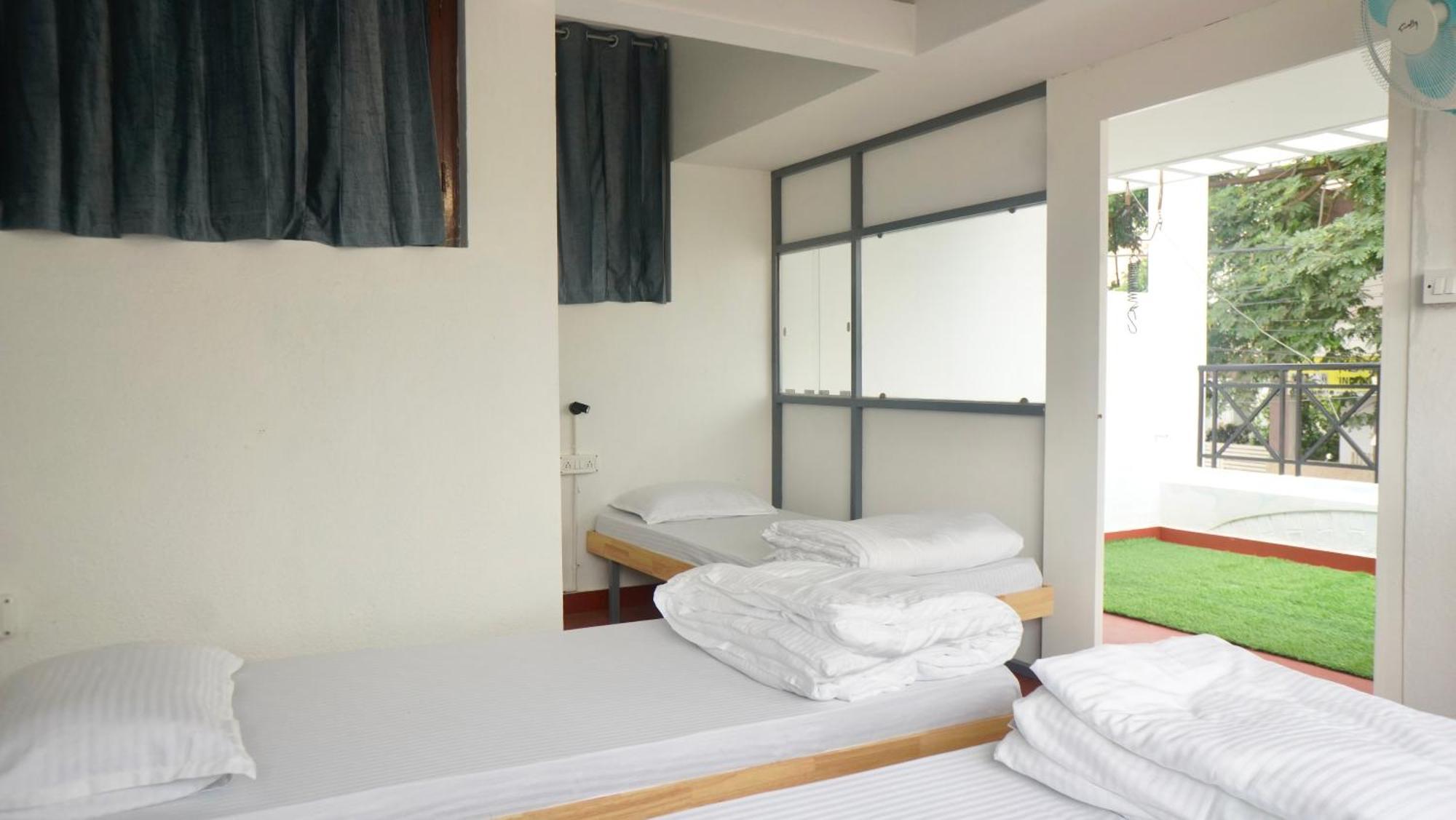 Roambay - Gokulam Hostel Mysore Ngoại thất bức ảnh