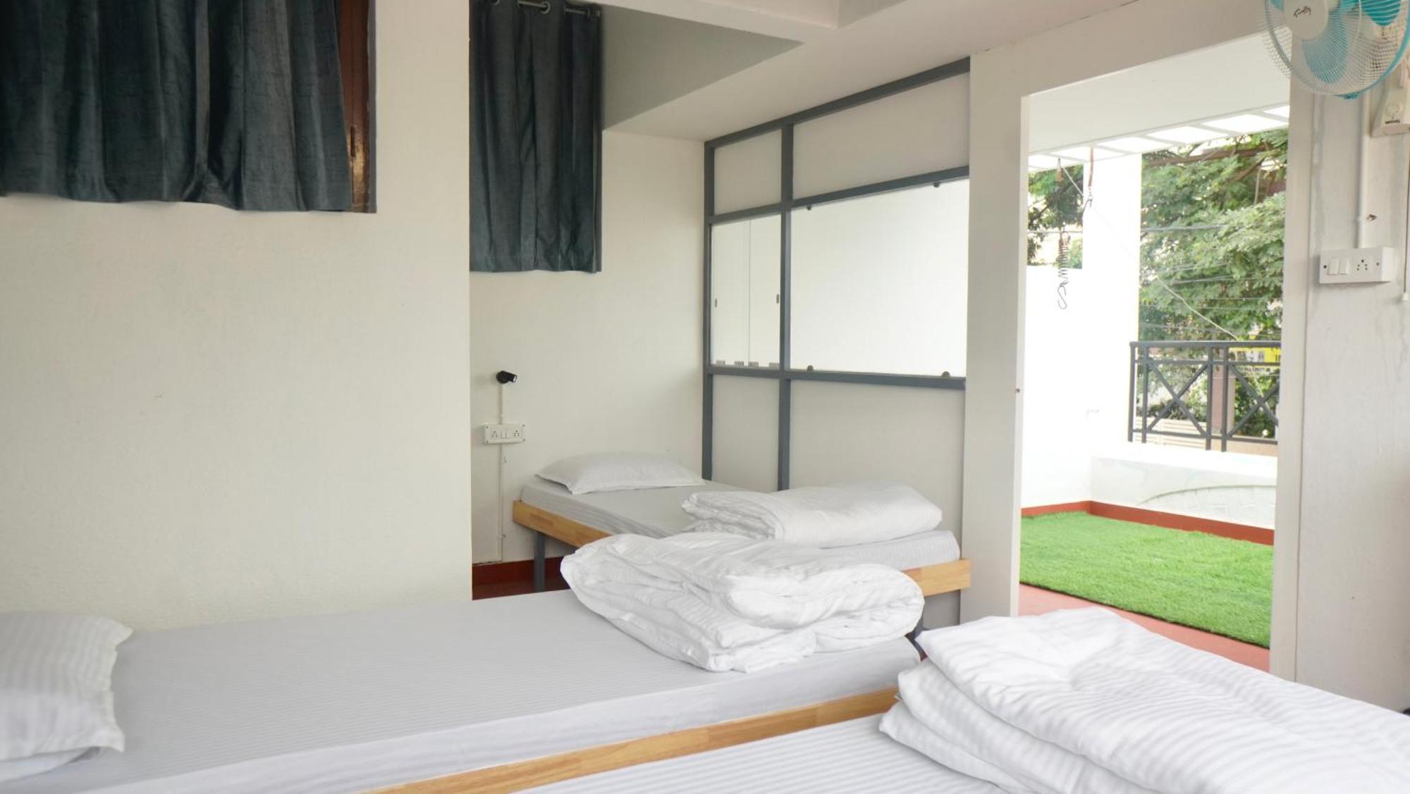 Roambay - Gokulam Hostel Mysore Ngoại thất bức ảnh