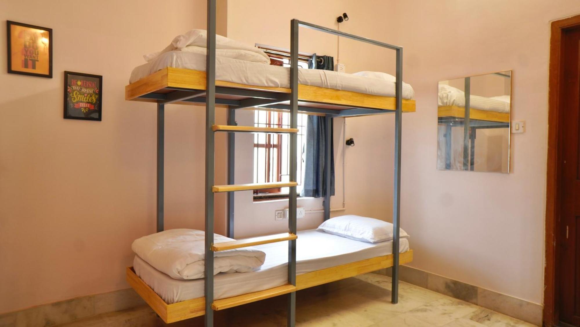 Roambay - Gokulam Hostel Mysore Ngoại thất bức ảnh