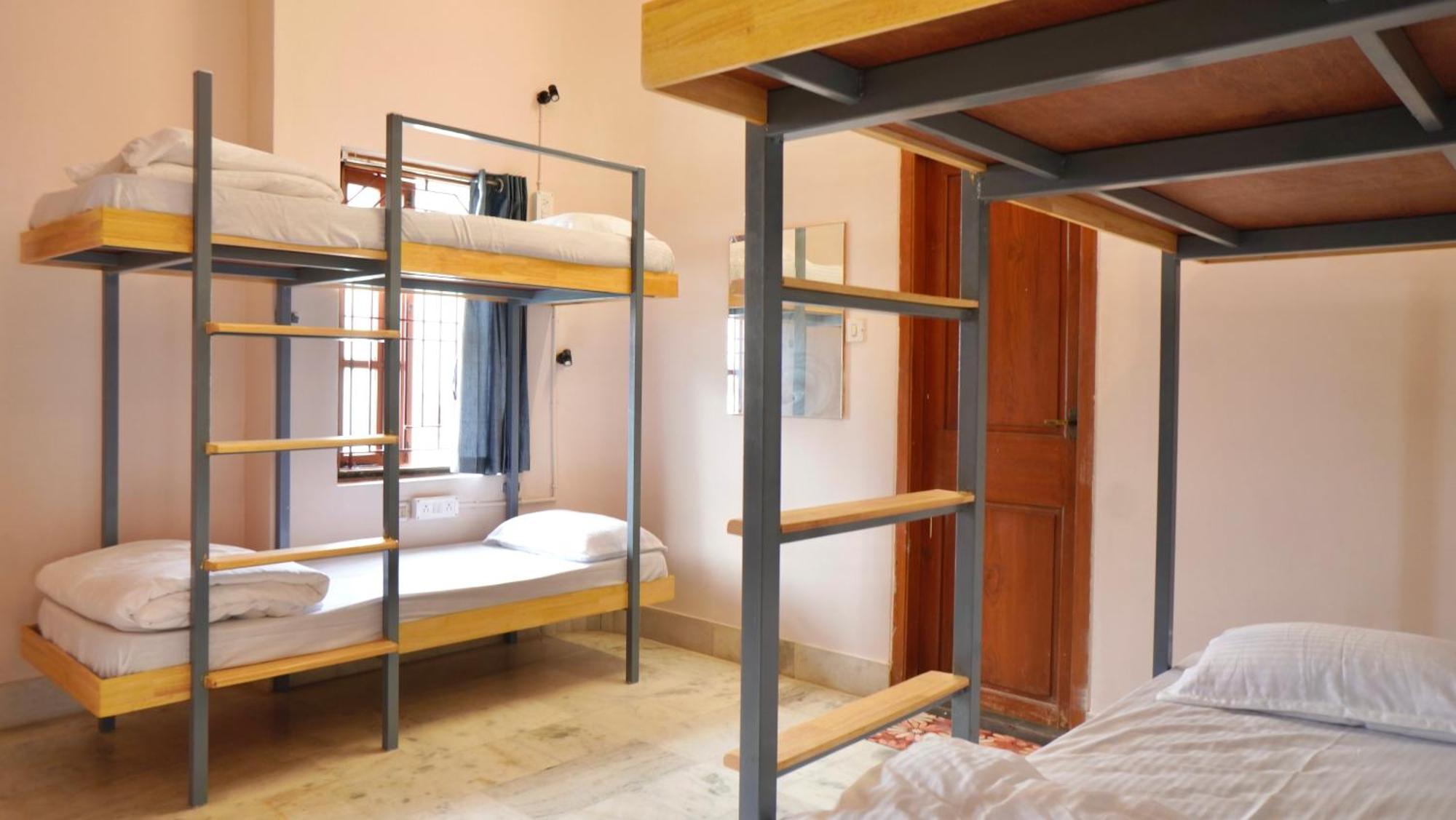 Roambay - Gokulam Hostel Mysore Ngoại thất bức ảnh