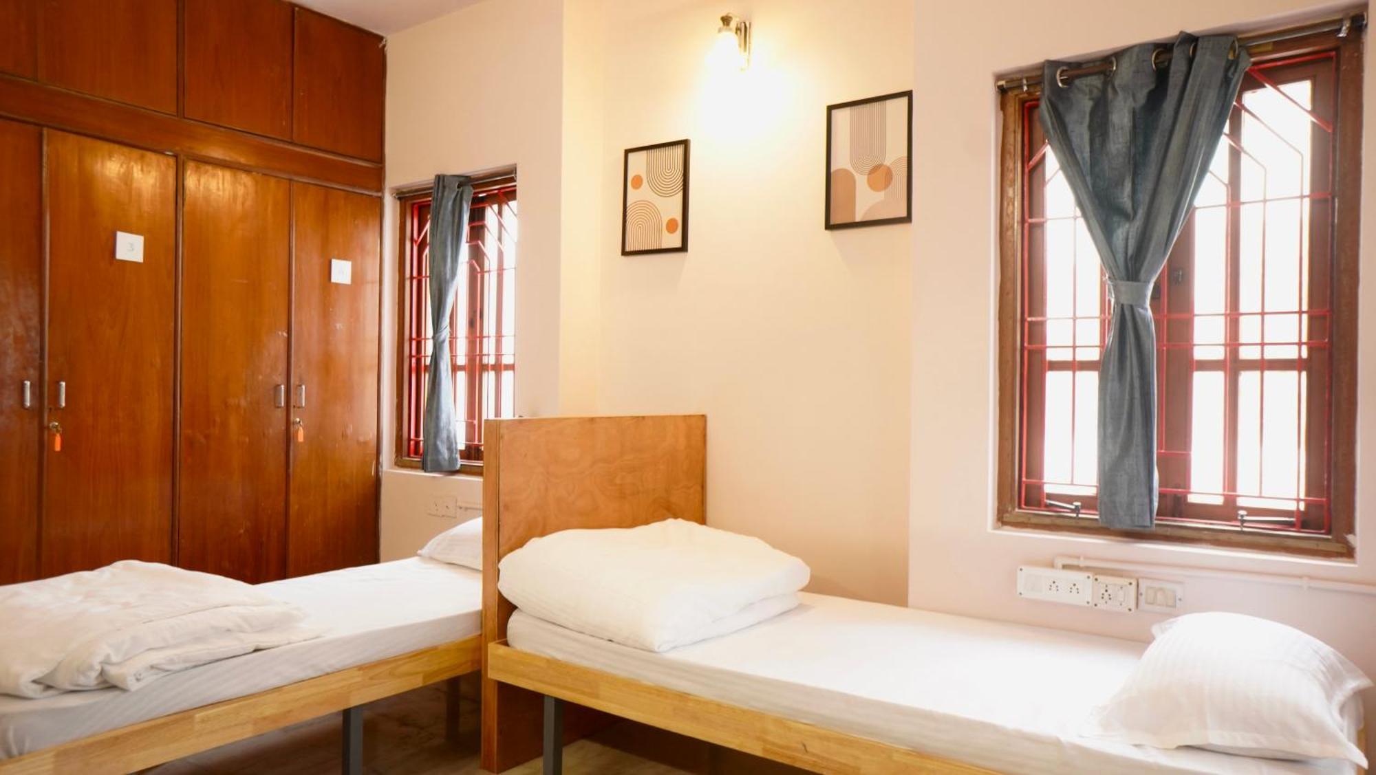 Roambay - Gokulam Hostel Mysore Ngoại thất bức ảnh