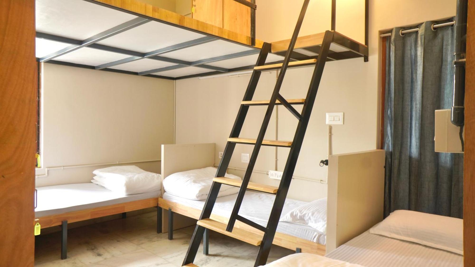 Roambay - Gokulam Hostel Mysore Ngoại thất bức ảnh